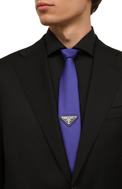 Галстук PRADA фиолетового цвета по цене 30000 руб., арт. UCR77-1WQ8-F0030-202, фото 2 Галстук PRADA, арт. UCR77-1WQ8-F0030-202, фото 2