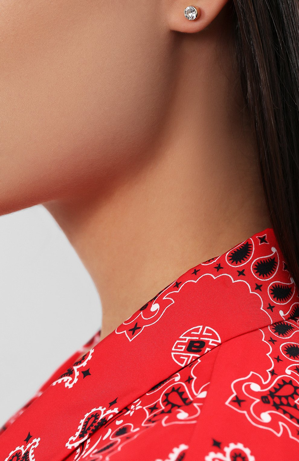 Серьги со съемной подвеской ANTON HEUNIS белого цвета по цене 5230 руб., арт. MNM.DDD, фото 4 Серьги со съемной подвеской ANTON HEUNIS, арт. MNM.DDD, фото 4