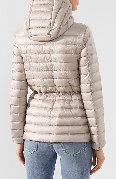 Пуховая куртка MONCLER светло-серого цвета по цене 75400 руб., арт. E1-093-46908-99-53048, фото 4 Пуховая куртка MONCLER, арт. E1-093-46908-99-53048, фото 4