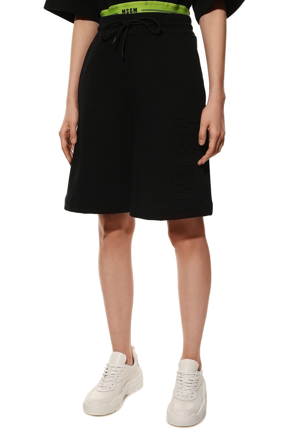 Хлопковые шорты MSGM черного цвета по цене 26900 руб., арт. 3241MDB69 227299, фото 3 Хлопковые шорты MSGM, арт. 3241MDB69 227299, фото 3