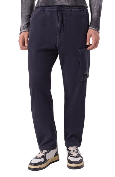 Хлопковые брюки C.P. COMPANY темно-синего цвета по цене 37900 руб., арт. 19CMPA279A110482G, фото 3 Хлопковые брюки C.P. COMPANY, арт. 19CMPA279A110482G, фото 3