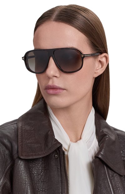 Солнцезащитные очки TOM FORD коричневого цвета по цене 56500 руб., арт. TF1208 52K, фото 3 Солнцезащитные очки TOM FORD, арт. TF1208 52K, фото 3