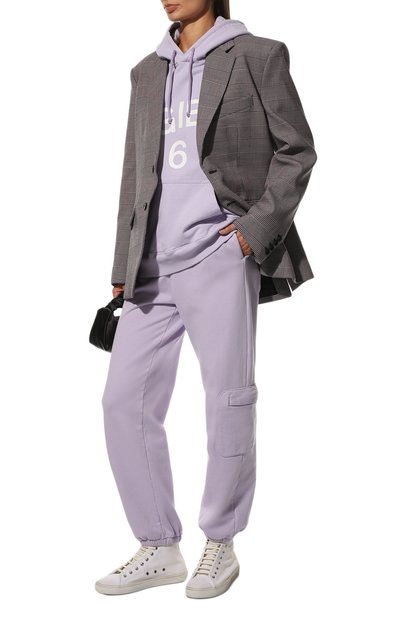 Хлопковые джоггеры MM6 сиреневого цвета по цене 37800 руб., арт. S52KA0337/S25537, фото 2 Хлопковые джоггеры MM6, арт. S52KA0337/S25537, фото 2