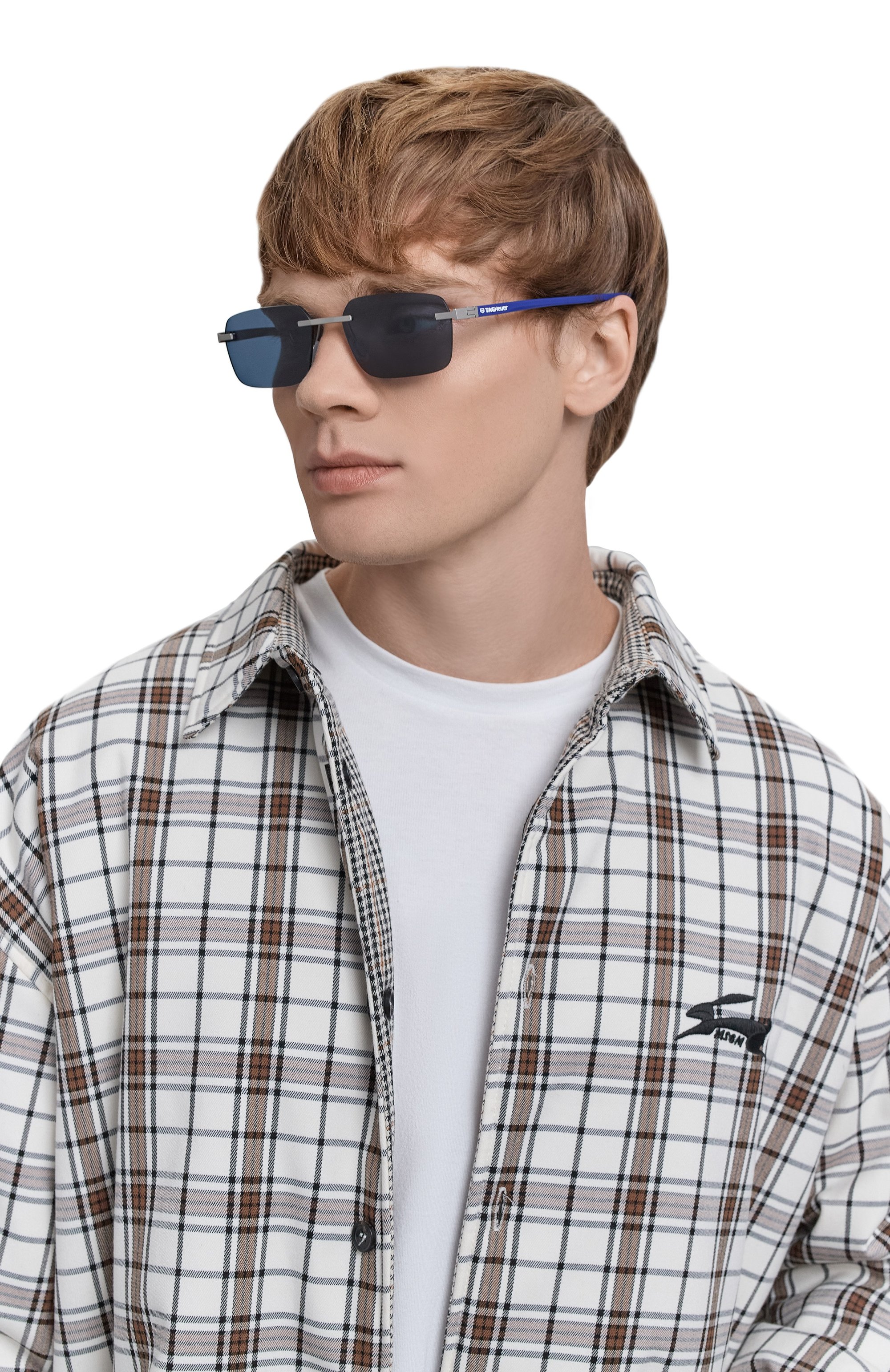 Солнцезащитные очки TAG HEUER синего цвета по цене 65800 руб., арт. TH40039U 17V, фото 2 Солнцезащитные очки TAG HEUER, арт. TH40039U 17V, фото 2