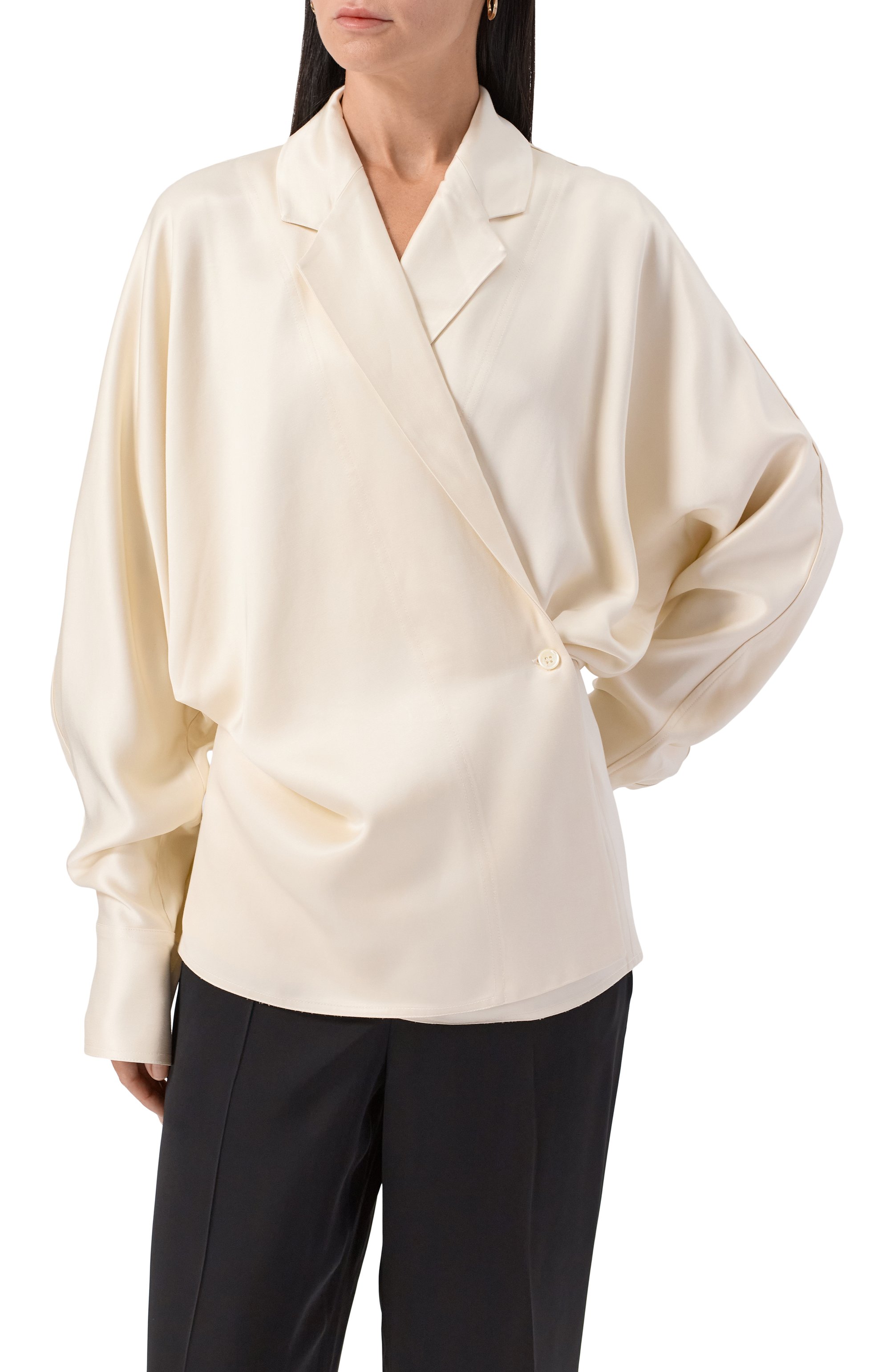 Блузка из вискозы TOTEME кремового цвета по цене 84850 руб., арт. 253-WRT0543-FB0382, фото 3 Блузка из вискозы TOTEME, арт. 253-WRT0543-FB0382, фото 3