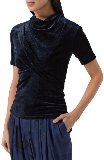 Бархатный топ GIORGIO ARMANI темно-синего цвета по цене 99300 руб., арт. GW004370/AF30126, фото 3 Бархатный топ GIORGIO ARMANI, арт. GW004370/AF30126, фото 3