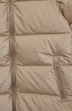 Детская утепленное пальто SAVE THE DUCK золотого цвета, арт. J45510G/TRISTA/BLIN19/4-8 | Фото 3 (Рукава: Длинные; Драгоценные камни: Проставлено; Материал внешний: Синтетический материал; Материал подклада: Синтетический материал; Материал сплава: Проставлено; Кросс-КТ: Зима, Утепленные; Ростовка одежда: 8 лет | 128 см, 6 лет | 116 см)