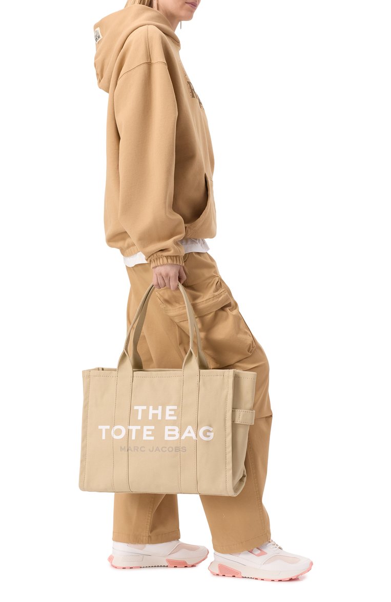 Женская сумка the tote bag large MARC JACOBS (THE) бежевого цвета, арт. M0016156 | Фото 7 (Материал: Текстиль; Размер: large; Сумки-технические: Сумки-шопперы)
