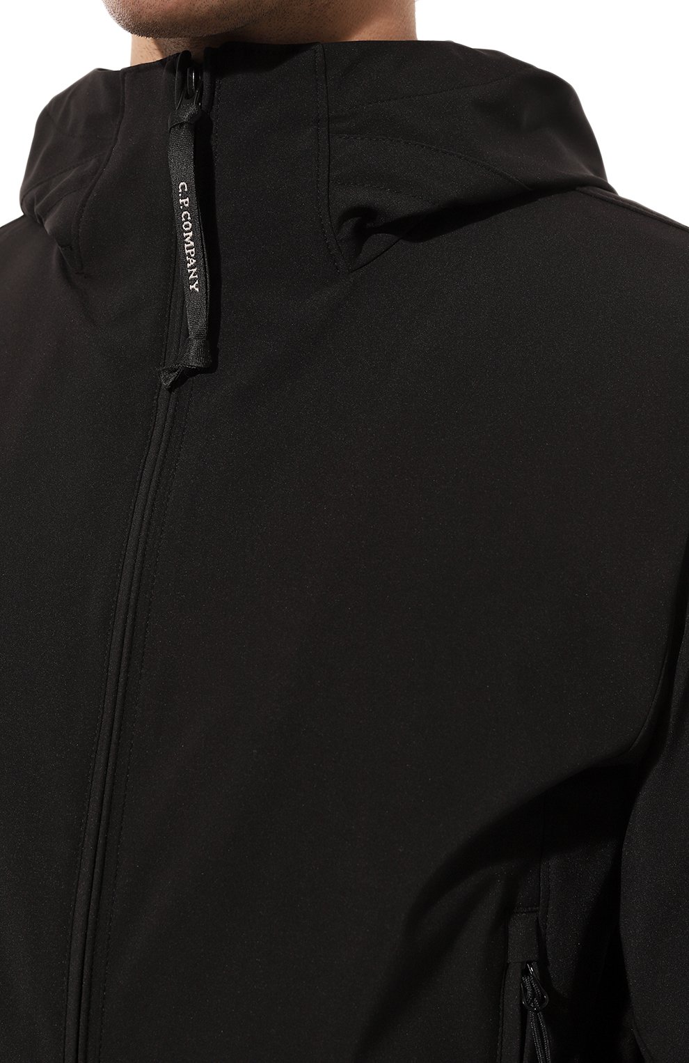 Бомбер C.P. COMPANY черного цвета по цене 45400 руб., арт. 14CM0W002A-005968A, фото 5 Бомбер C.P. COMPANY, арт. 14CM0W002A-005968A, фото 5