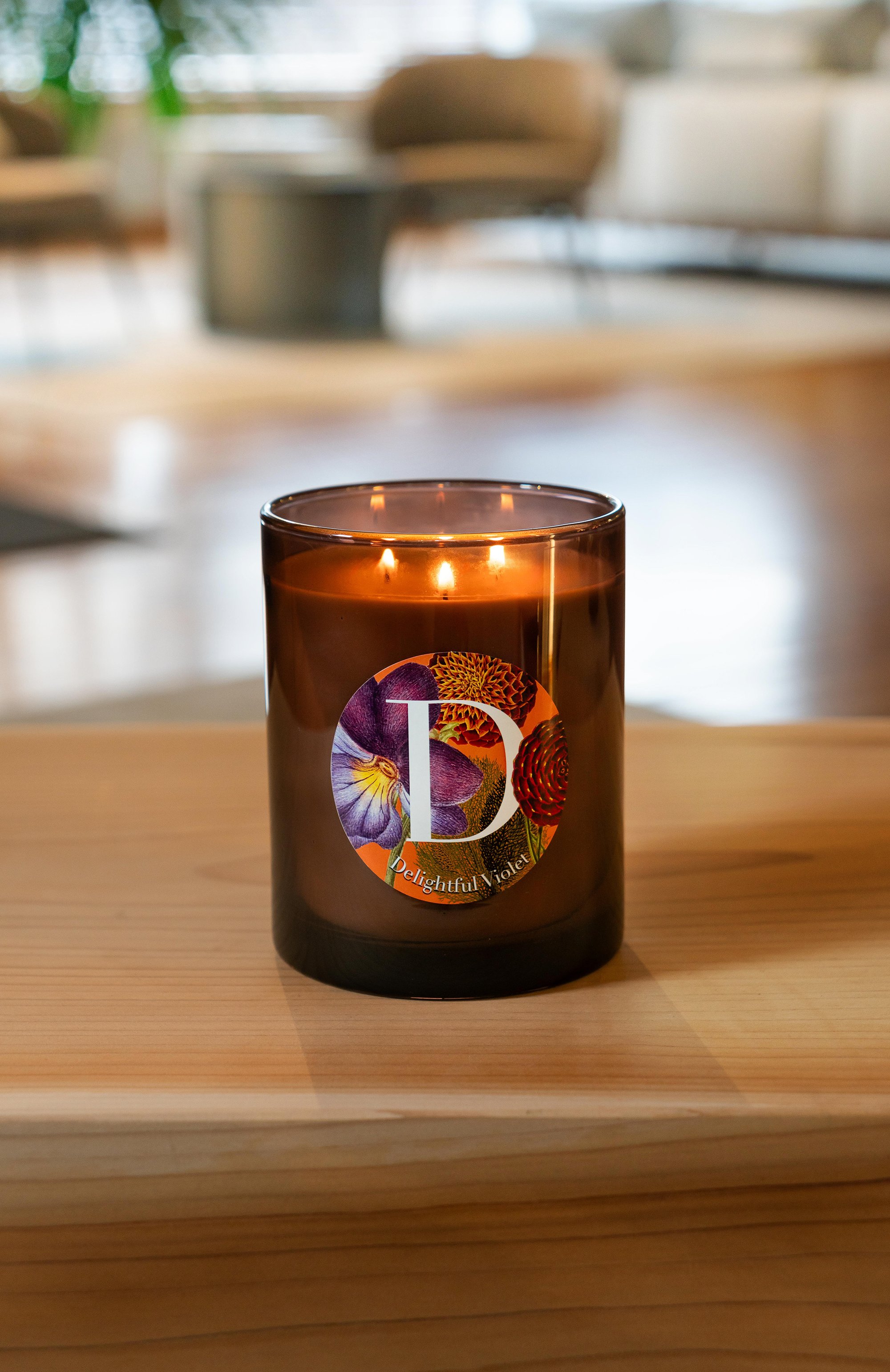 Свеча delightful violet (200g) PERNICI, арт. 8001962089470, фото 2