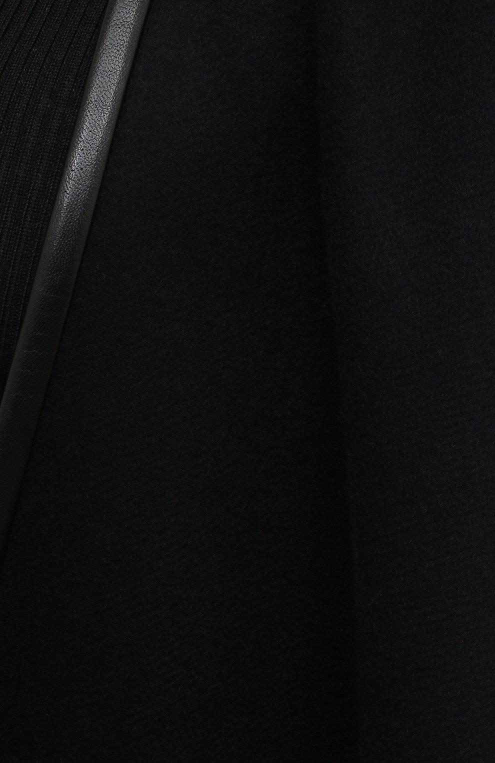 Шерстяная накидка SAINT LAURENT черного цвета по цене 346000 руб., арт. 634644/Y5B49, фото 5 Шерстяная накидка SAINT LAURENT, арт. 634644/Y5B49, фото 5