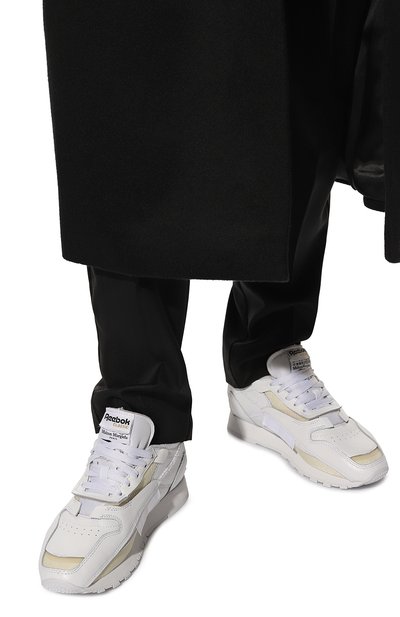 Кожаные кроссовки maison margiela x reebok MAISON MARGIELA бежевого цвета по цене 64250 руб., арт. S38WS0195/P5037, фото 3 Кожаные кроссовки maison margiela x reebok MAISON MARGIELA, арт. S38WS0195/P5037, фото 3