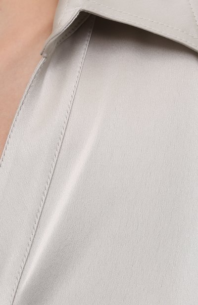 Блузка NANUSHKA светло-серого цвета по цене 47800 руб., арт. RASHA_SILVER TAUPE_SLIP SATIN, фото 5 Блузка NANUSHKA, арт. RASHA_SILVER TAUPE_SLIP SATIN, фото 5