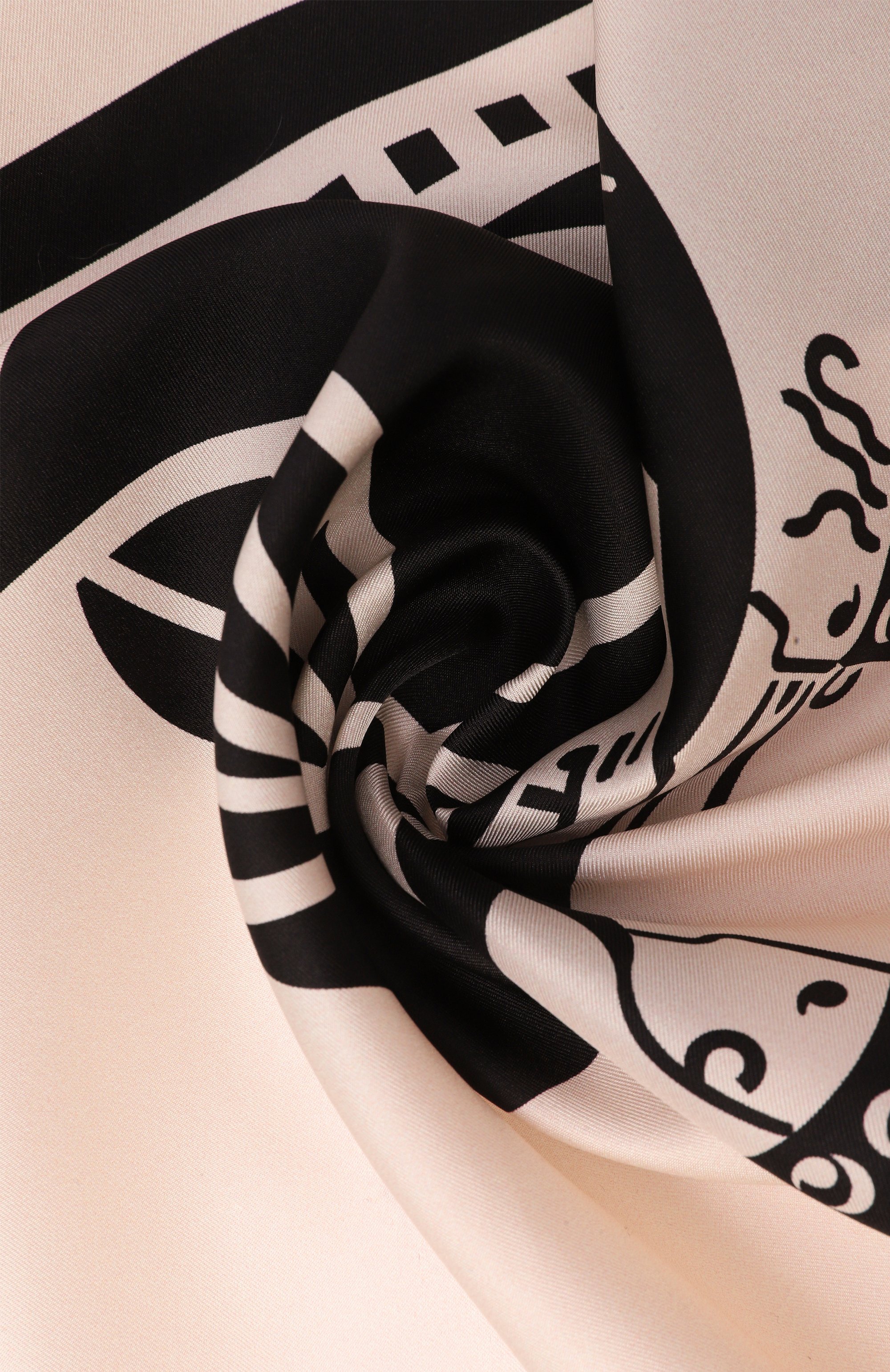 Шелковый платок LANVIN кремового цвета по цене 21450 руб., арт. 710008570, фото 3 Шелковый платок LANVIN, арт. 710008570, фото 3