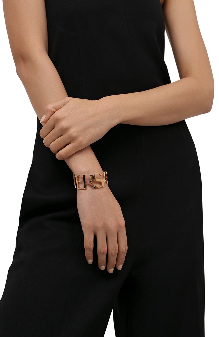 Женский браслет VERSACE золотого цвета, арт. 1002574/1A00620 | Фото 2 (Материал: Металл; Региональные ограничения белый список (Axapta Mercury): Не проставлено; Нос: Не проставлено)