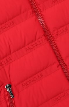 Детская пуховая куртка MONCLER красного цвета, арт. F1-954-1B523-10-539DG/8-10A | Фото 3 (Кросс-КТ: Зима; Девочки Кросс-КТ: Пуховик-верхняя одежда; Рукава: Длинные; Материал внешний: Синтетический материал; Материал подклада: Синтетический материал; Материал утеплителя: Пух и перо; Статус проверки: Проверена категория)