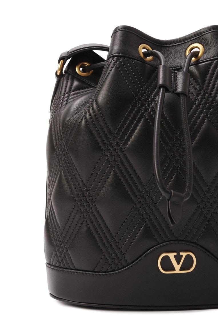 Женская сумка quiltie 67 VALENTINO черного цвета, арт. 6W2B0R01/MIC | Фото 3 (Размер: medium; Материал: Натуральная кожа; Ремень/цепочка: На ремешке)