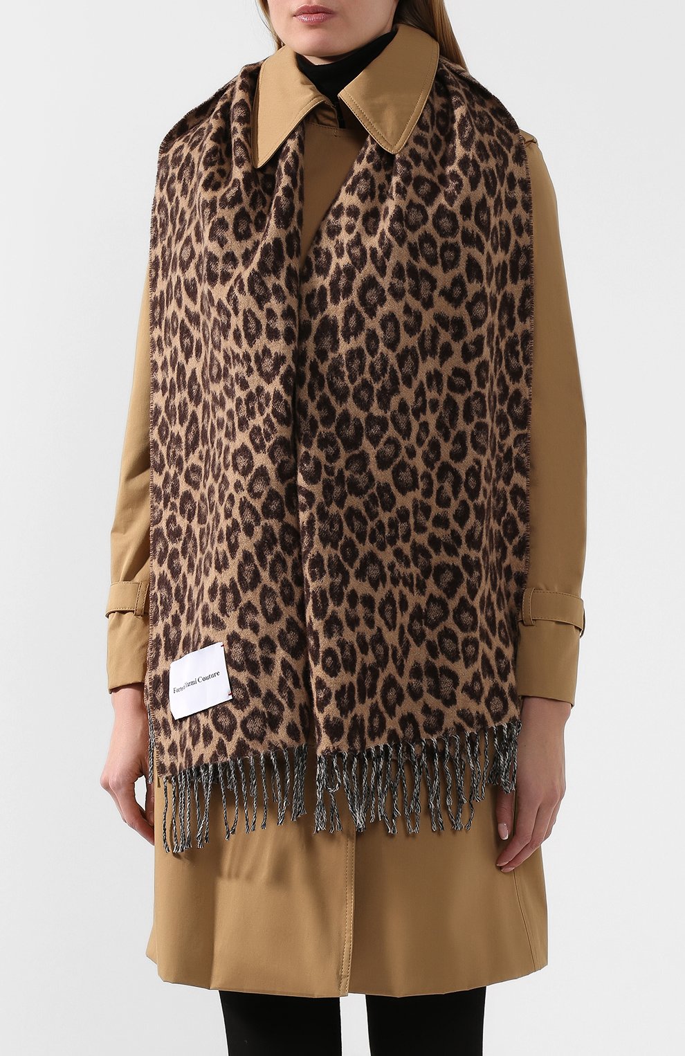 Плащ с шарфом FORTE DEI MARMI COUTURE бежевого цвета по цене 59500 руб., арт. FFW19-1301, фото 3 Плащ с шарфом FORTE DEI MARMI COUTURE, арт. FFW19-1301, фото 3