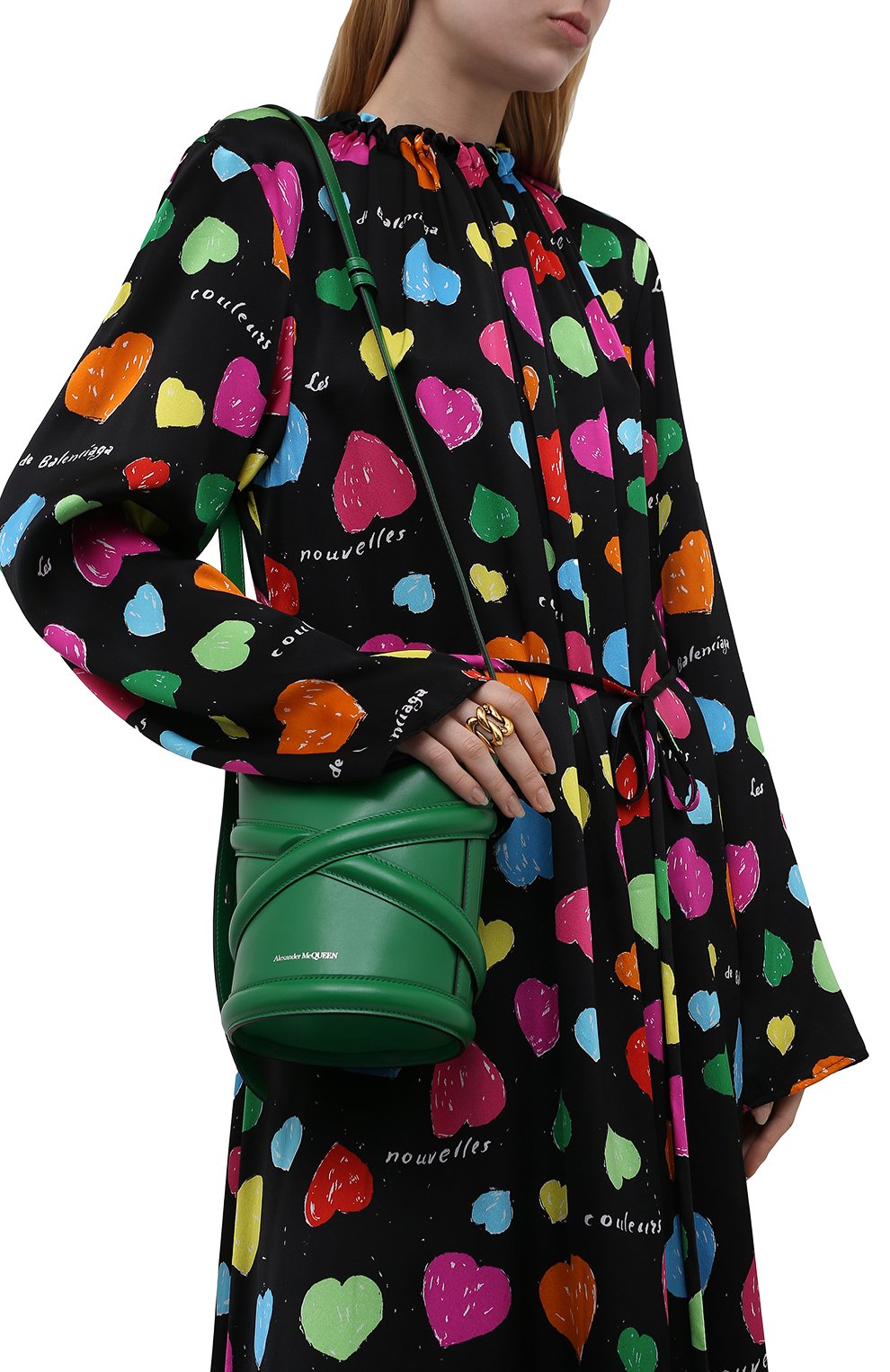 Сумка curve small ALEXANDER MCQUEEN зеленого цвета по цене 144500 руб., арт. 656467/1YB42, фото 2 Сумка curve small ALEXANDER MCQUEEN, арт. 656467/1YB42, фото 2