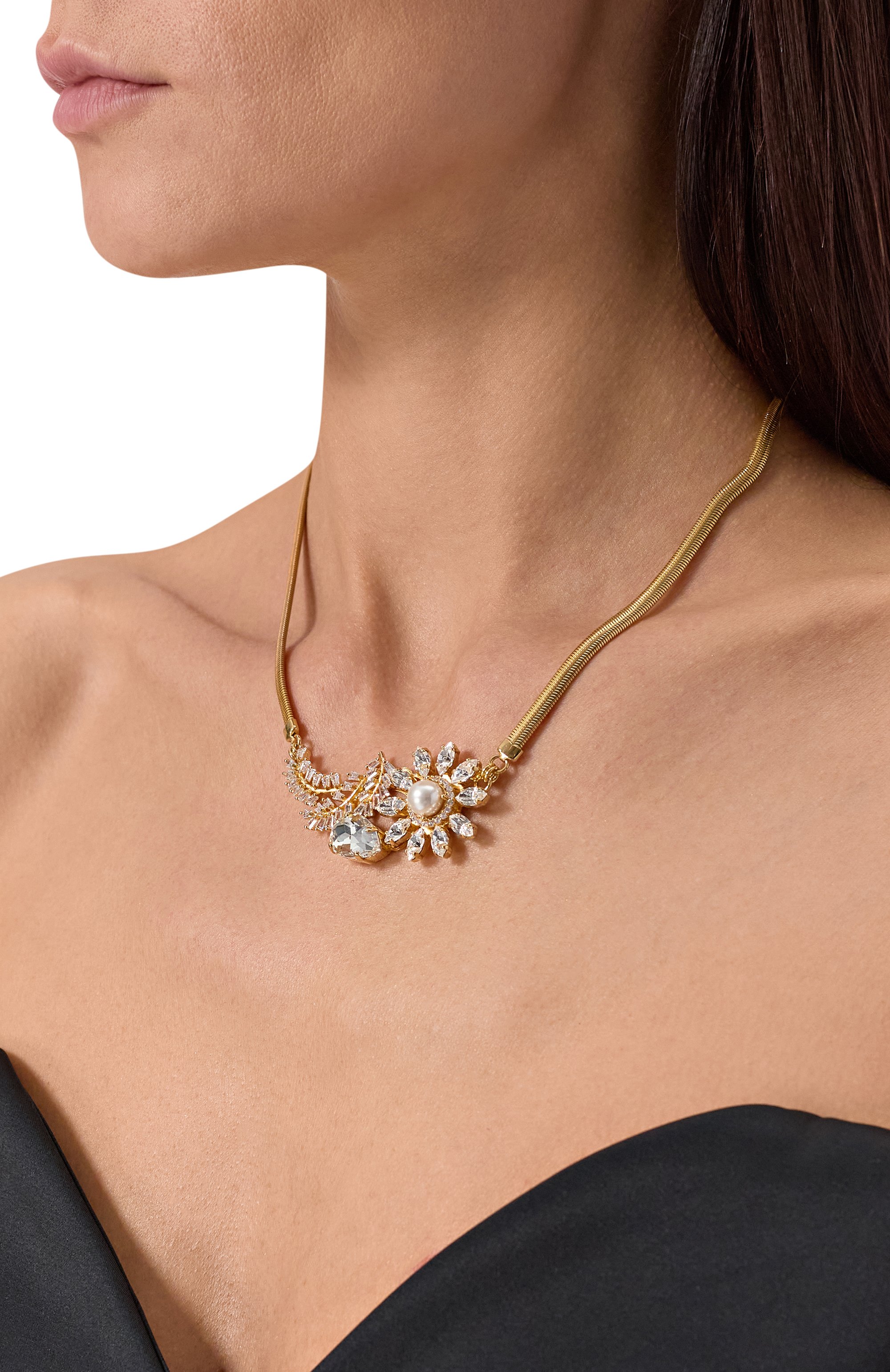 Колье ANTON HEUNIS золотого цвета по цене 28450 руб., арт. CLR1.32, фото 2 Колье ANTON HEUNIS, арт. CLR1.32, фото 2