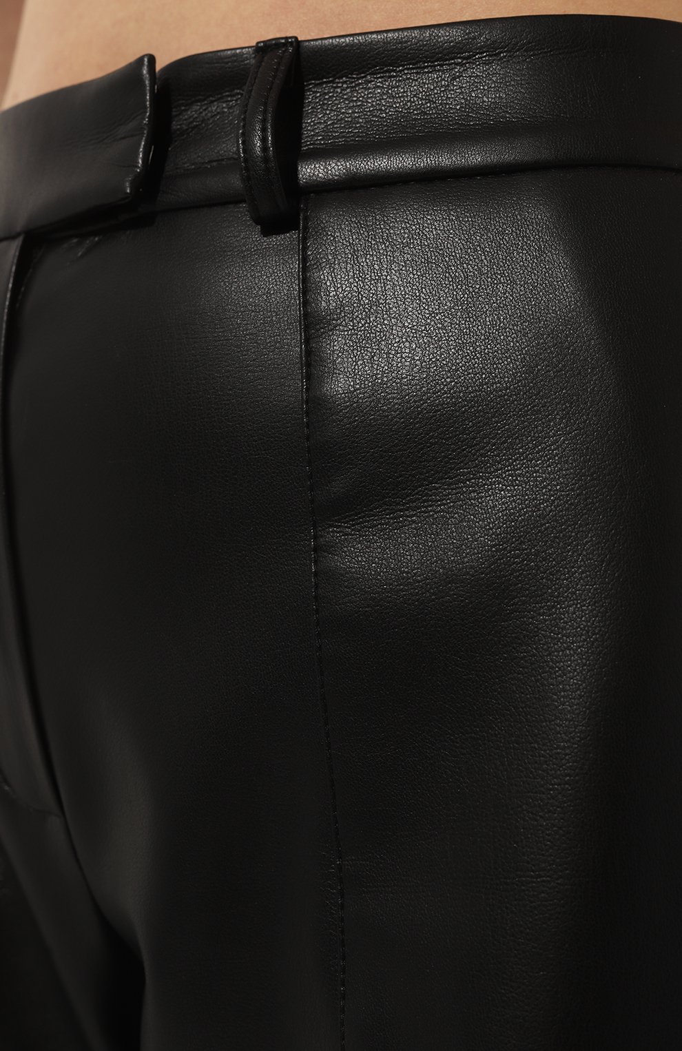 Брюки из экокожи SEVEN LAB черного цвета по цене 31080 руб., арт. SPE.06.900.233, фото 5 Брюки из экокожи SEVEN LAB, арт. SPE.06.900.233, фото 5