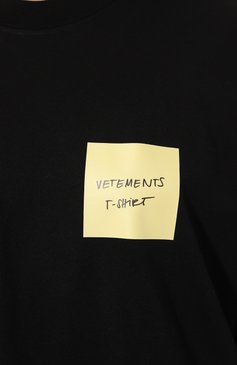 Мужского хлопковая футболка VETEMENTS черного цвета, арт. UE54TR290B | Фото 5 (Региональные ограничения белый список (Axapta Mercury): Не проставлено; Принт: С принтом; Нос: Не проставлено; Материал внешний: Хлопок; Стили: Спорт-шик; Женское Кросс-КТ: Футболка-одежда)