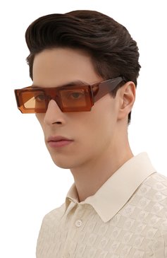 Женские солнцезащитные очки JACQUEMUS коричневого цвета, арт. LES LUNETTES S0LEIL SHADE 0F 0RANGE | Фото 3 (Кросс-КТ: С/з-унисекс; Региональные ограничения белый список (Axapta Mercury): Не проставлено, RU; Нос: Не проставлено; Материал: Пластик; Тип очков: С/з; Оптика Гендер: оптика-унисекс; Очки форма: Прямоугольные)