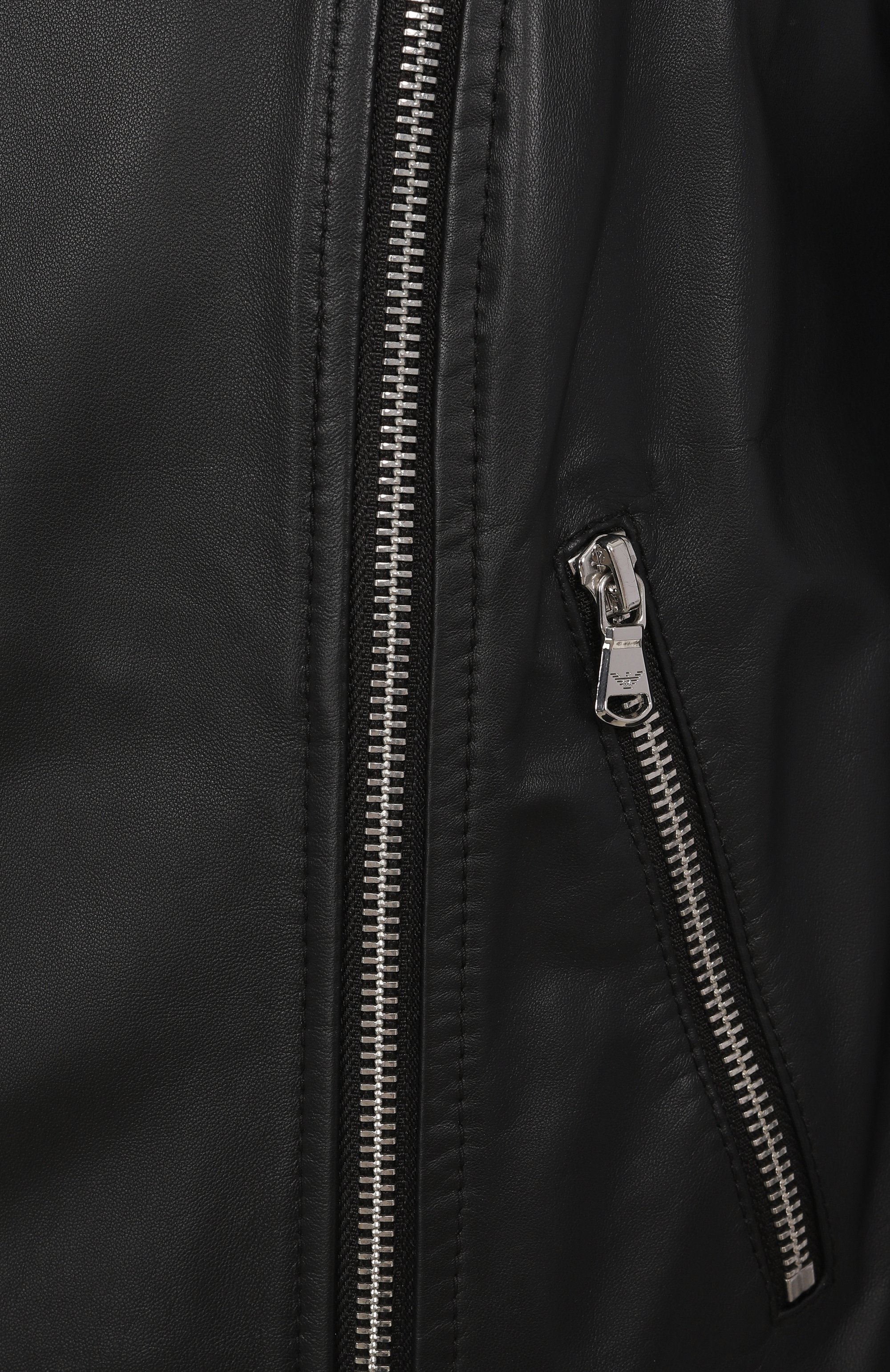 Кожаная куртка EMPORIO ARMANI черного цвета по цене 84900 руб., арт. 0NB60P/02P07, фото 6 Кожаная куртка EMPORIO ARMANI, арт. 0NB60P/02P07, фото 6