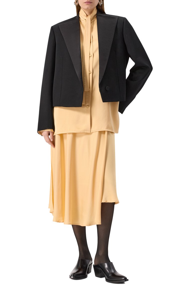 Женские кожаные мюли PRADA черного цвета, арт. 1S141NF055055 F0002 | Фото 2 (Подошва: Плоская; Каблук высота: Низкий; Материал внешний: Натуральная кожа; Материал внутренний: Натуральная кожа; Каблук тип: Устойчивый)