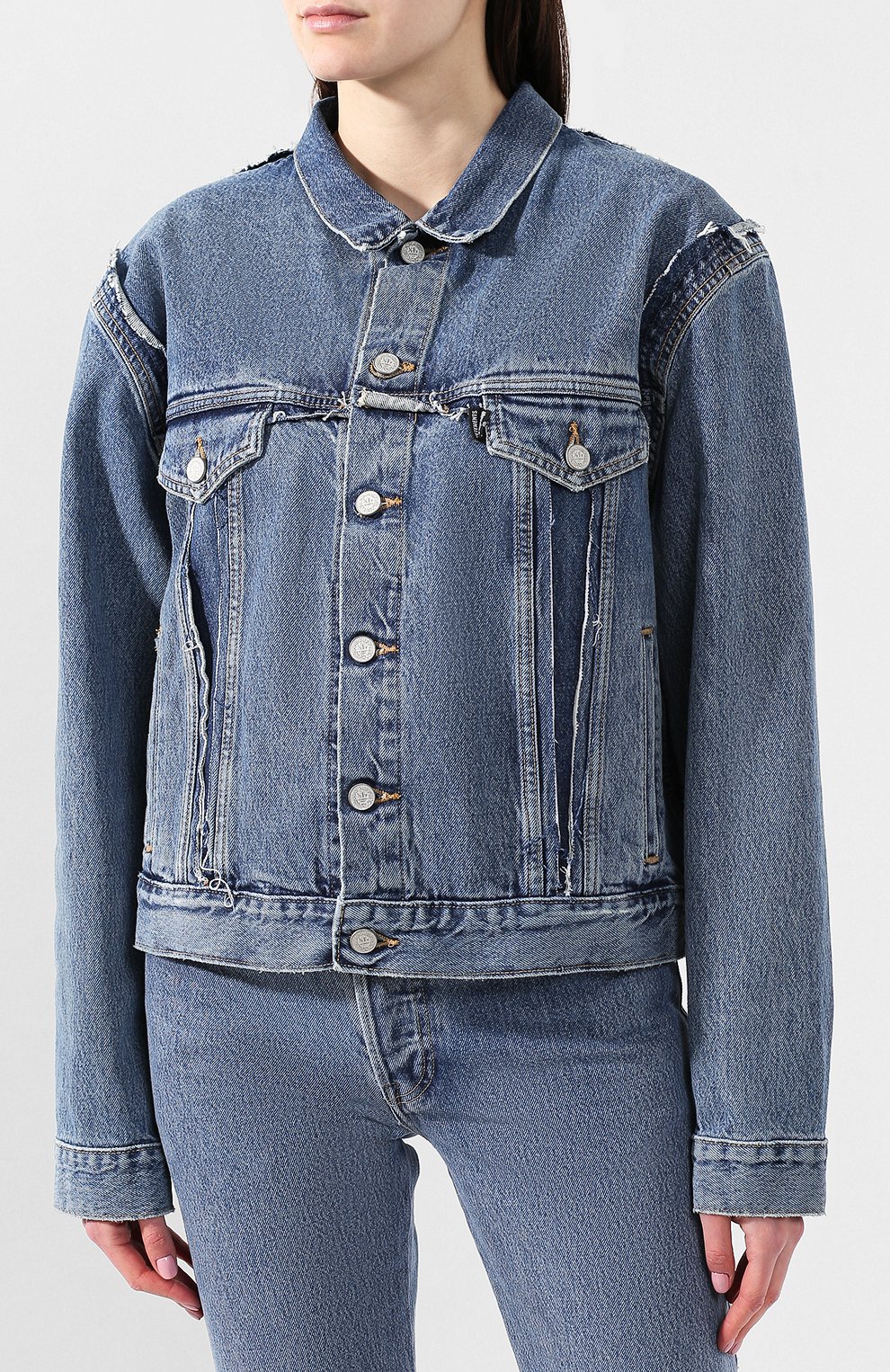 Джинсовая куртка VETEMENTS синего цвета по цене 128500 руб., арт. USS193002/W, фото 3 Джинсовая куртка VETEMENTS, арт. USS193002/W, фото 3
