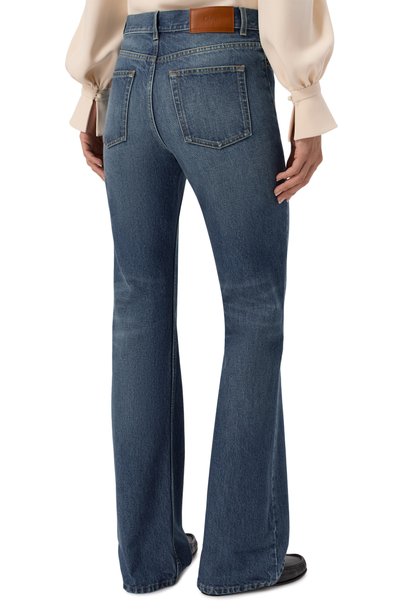 Джинсы CHLOÉ синего цвета по цене 131000 руб., арт. CH25WDP04153, фото 4 Джинсы CHLOÉ, арт. CH25WDP04153, фото 4