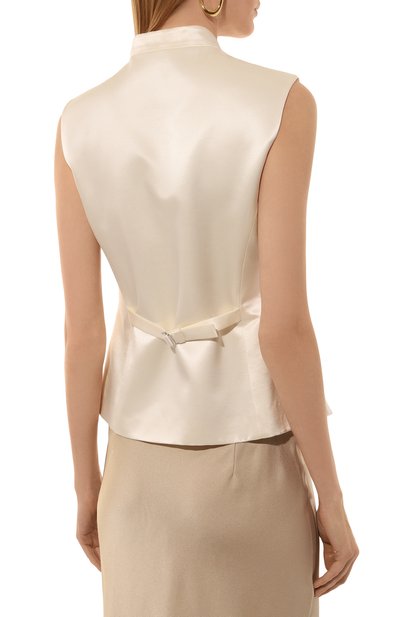 Атласный жилет GOOROO кремового цвета по цене 68040 руб., арт. V009-3020-101-FW24/25, фото 4 Атласный жилет GOOROO, арт. V009-3020-101-FW24/25, фото 4