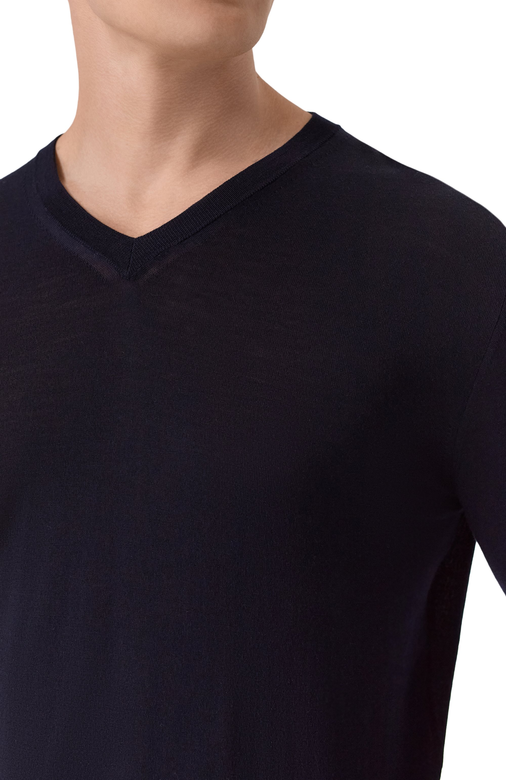 Шерстяной пуловер MVST темно-синего цвета по цене 136000 руб., арт. M0-M25.1MM.K411/44-60, фото 5 Шерстяной пуловер MVST, арт. M0-M25.1MM.K411/44-60, фото 5