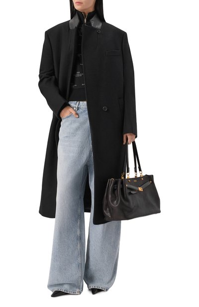 Сумка fan carry all medium BALENCIAGA черного цвета по цене 454500 руб., арт. A007J6/2ACT4, фото 3 Сумка fan carry all medium BALENCIAGA, арт. A007J6/2ACT4, фото 3