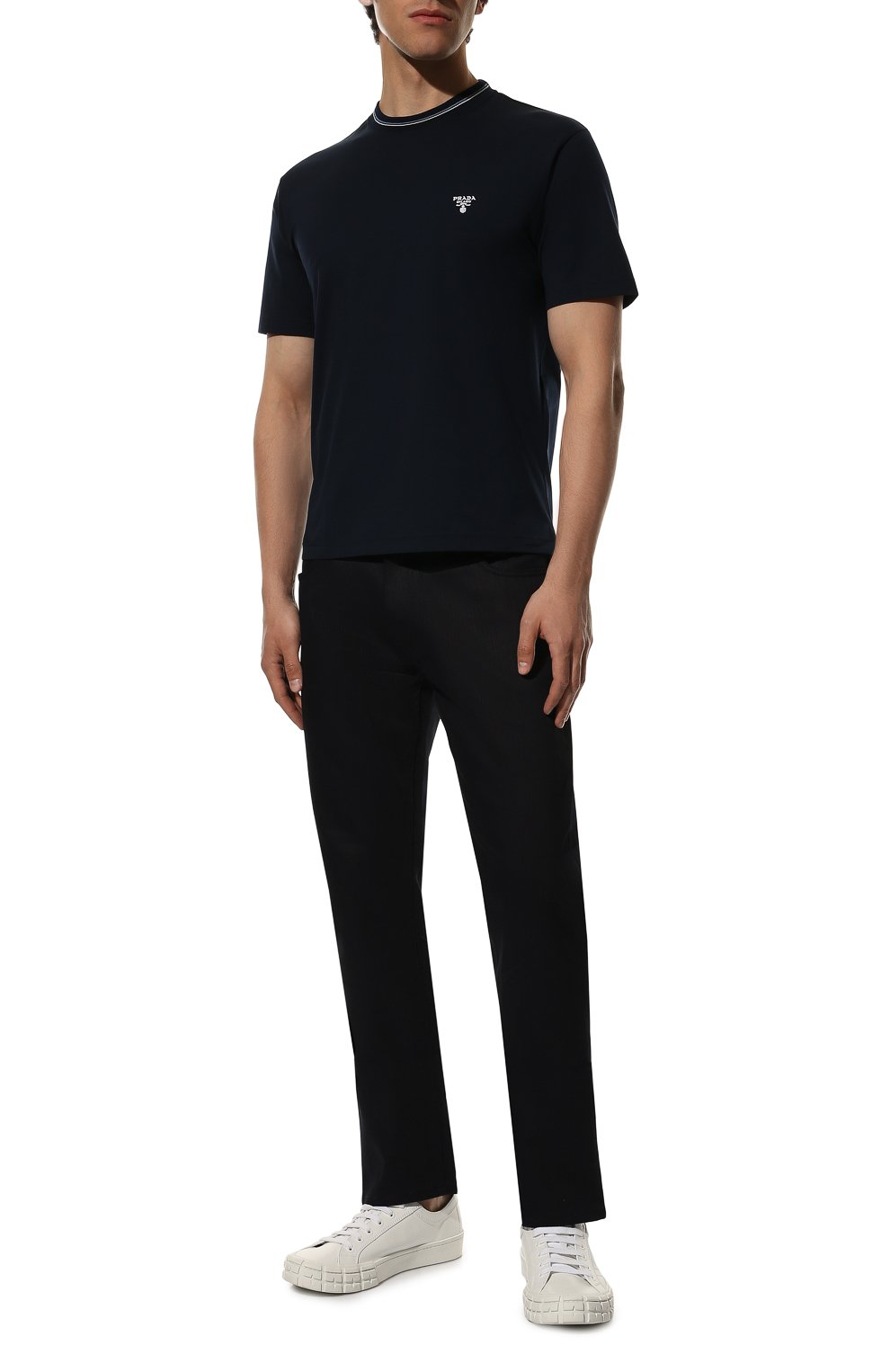 Хлопковая футболка PRADA темно-синего цвета по цене 60000 руб., арт. UJN797-710-F0008-221, фото 2 Хлопковая футболка PRADA, арт. UJN797-710-F0008-221, фото 2