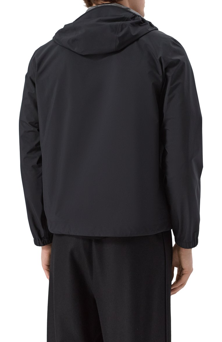 Мужская куртка shipton MONCLER GRENOBLE черного цвета, арт. 1A00015/54AL5 | Фото 4 (Материал внешний: Синтетический материал; Автоматизация ТО: Проставлено; Длина (верхняя одежда): Короткие; Рукава: Длинные; Автоматизация состава: Проставлено; Кросс-КТ: Легкие; Стили: Кэжуэл)