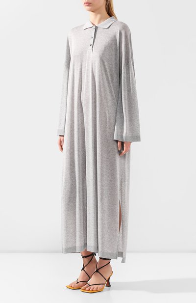 Платье-макси TOTEME серого цвета по цене 32950 руб., арт. BARZI0 DRESS 202-620-777, фото 3 Платье-макси TOTEME, арт. BARZI0 DRESS 202-620-777, фото 3