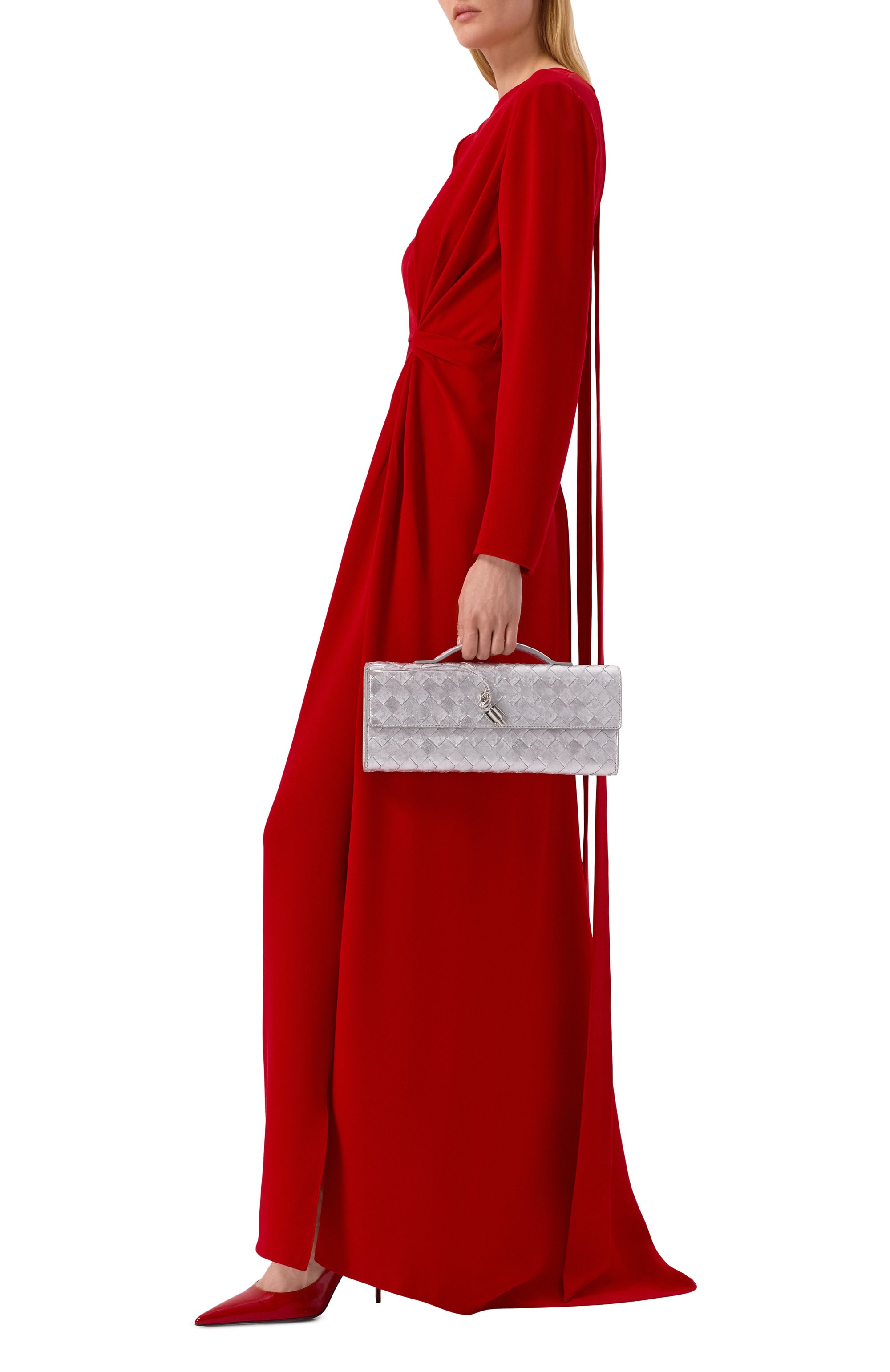 Клатч andiamo BOTTEGA VENETA серебряного цвета по цене 437500 руб., арт. 741511/V5XF1, фото 7 Клатч andiamo BOTTEGA VENETA, арт. 741511/V5XF1, фото 7