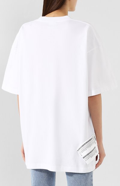 Хлопковая футболка VETEMENTS белого цвета по цене 16450 руб., арт. UAH20TR611/W, фото 4 Хлопковая футболка VETEMENTS, арт. UAH20TR611/W, фото 4
