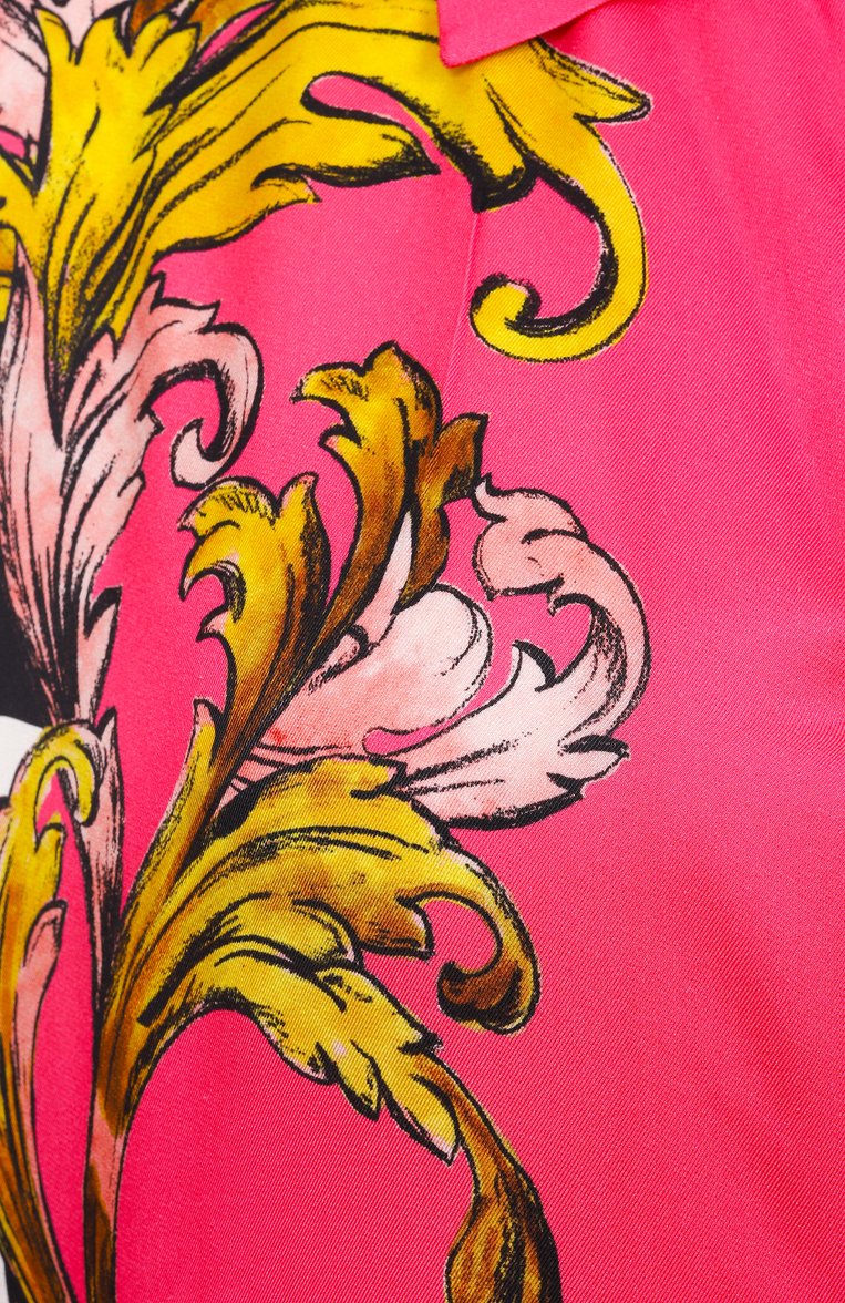 Женская рубашка из вискозы VERSACE JEANS COUTURE розового цвета, арт. 78HAL2P9/NS646 | Фото 6 (Длина (для топов): Стандартные; Автоматизация ТО: Проставлено; Рукава: 3/4; Автоматизация состава: Проставлено; Материал внешний: Виск�оза; Кросс-КТ: костюм; Женское Кросс-КТ: Рубашка-одежда; Стили: Гламурный; Принт: С принтом)
