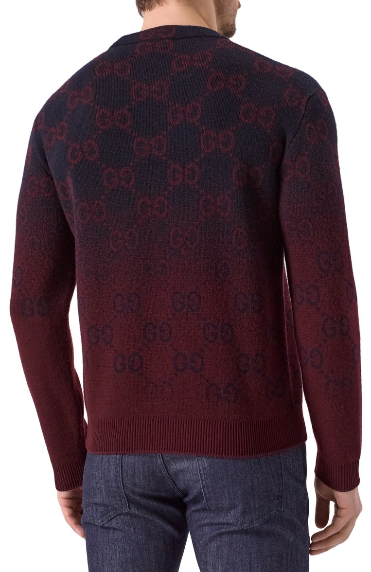 Мужской шерстяной джемпер GUCCI бордового цвета, арт. 788533/XKD42 | Фото 4 (Рукава: Длинные; Материал внешний: Шерсть; Длина (для топов): Стандартные; Мужское Кросс-КТ: Джемперы; Стили: Кэжуэл; Автоматизация ТО: Проставлено; Принт: С принтом; Автоматизация состава: Проставлено; Детали: Без декора)