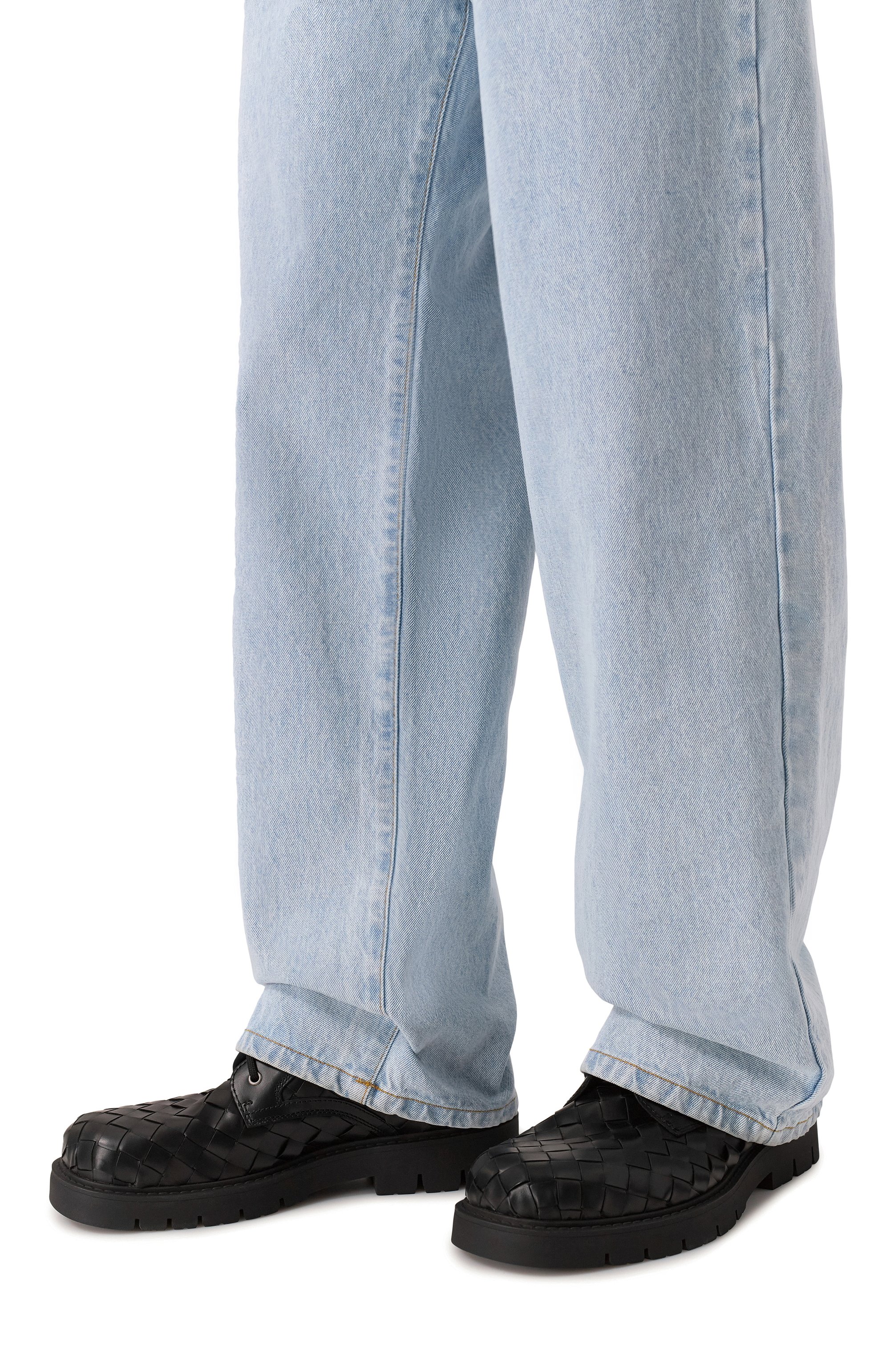 Кожаные ботинки haddock BOTTEGA VENETA черного цвета по цене 239500 руб., арт. 837876/V2WTA, фото 3 Кожаные ботинки haddock BOTTEGA VENETA, арт. 837876/V2WTA, фото 3