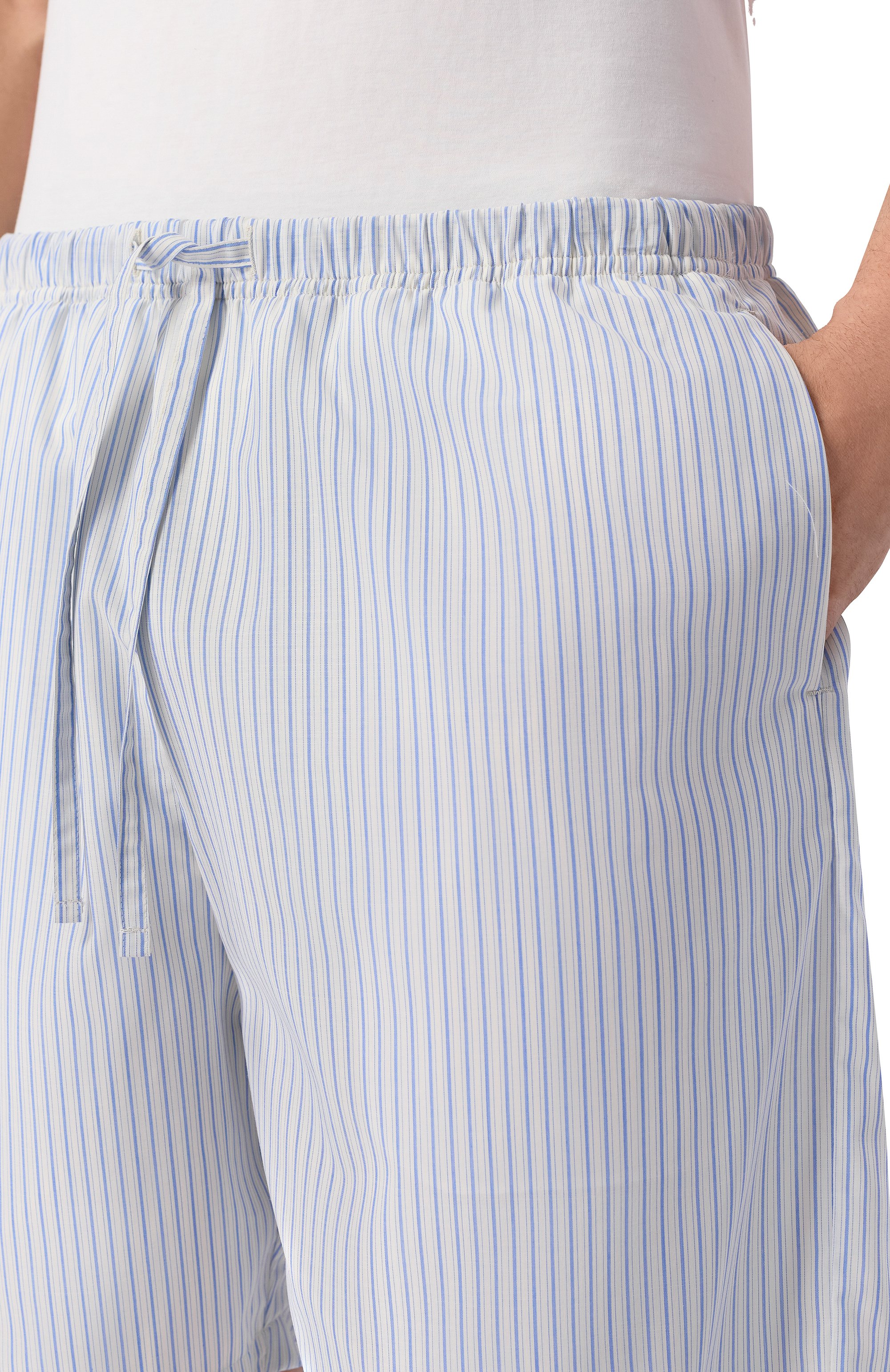 Шерстяные шорты ATTACHMENT голубого цвета по цене 46350 руб., арт. AP61-062, фото 5 Шерстяные шорты ATTACHMENT, арт. AP61-062, фото 5