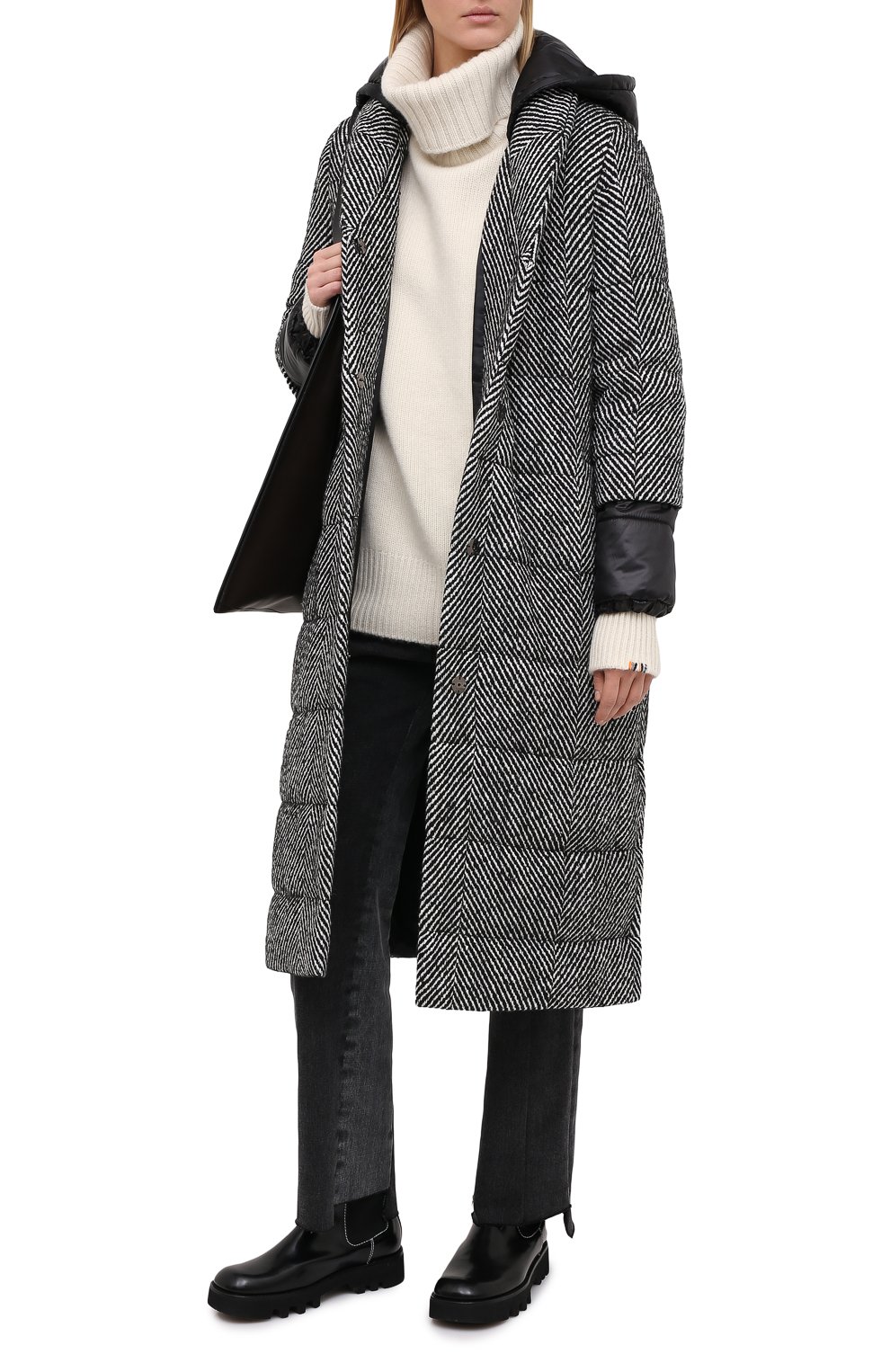 Стеганое пальто SEVEN LAB черного цвета по цене 34650 руб., арт. CLH20-V black/herri, фото 2 Стеганое пальто SEVEN LAB, арт. CLH20-V black/herri, фото 2