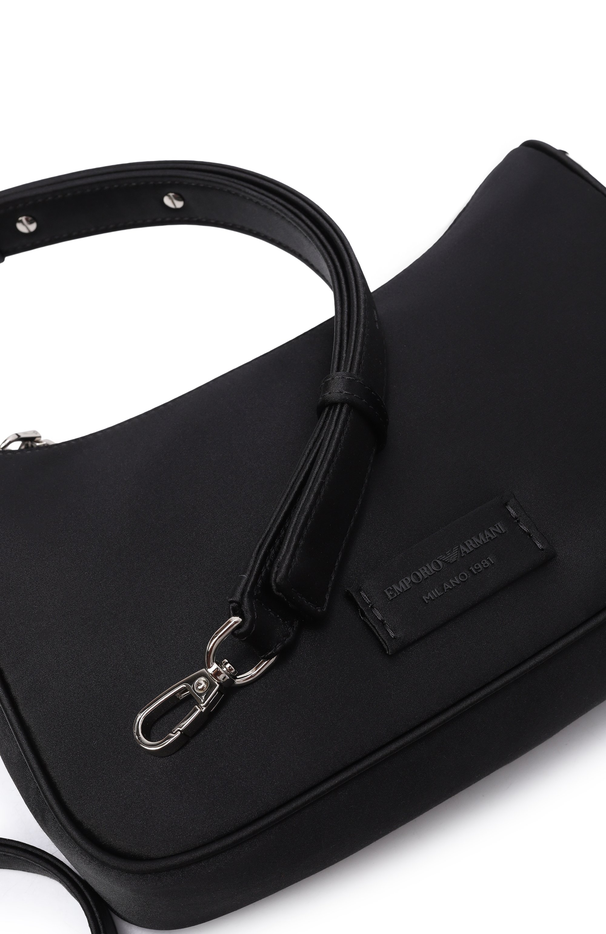 Сумка EMPORIO ARMANI черного цвета по цене 49950 руб., арт. EW004196/AF24801, фото 6 Сумка EMPORIO ARMANI, арт. EW004196/AF24801, фото 6