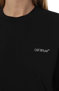 Женская хлопковая футболка OFF-WHITE черного цвета, арт. 0WAA124S24JER002 | Фото 5 (Рукава: Короткие; Длина (для топов): Стандартные; Стили: Гранж; Принт: С принтом; Материал сплава: Проставлено; Материал внешний: Хлопок; Женское Кросс-КТ: Футболка-одежда; Драгоценные камни: Проставлено)