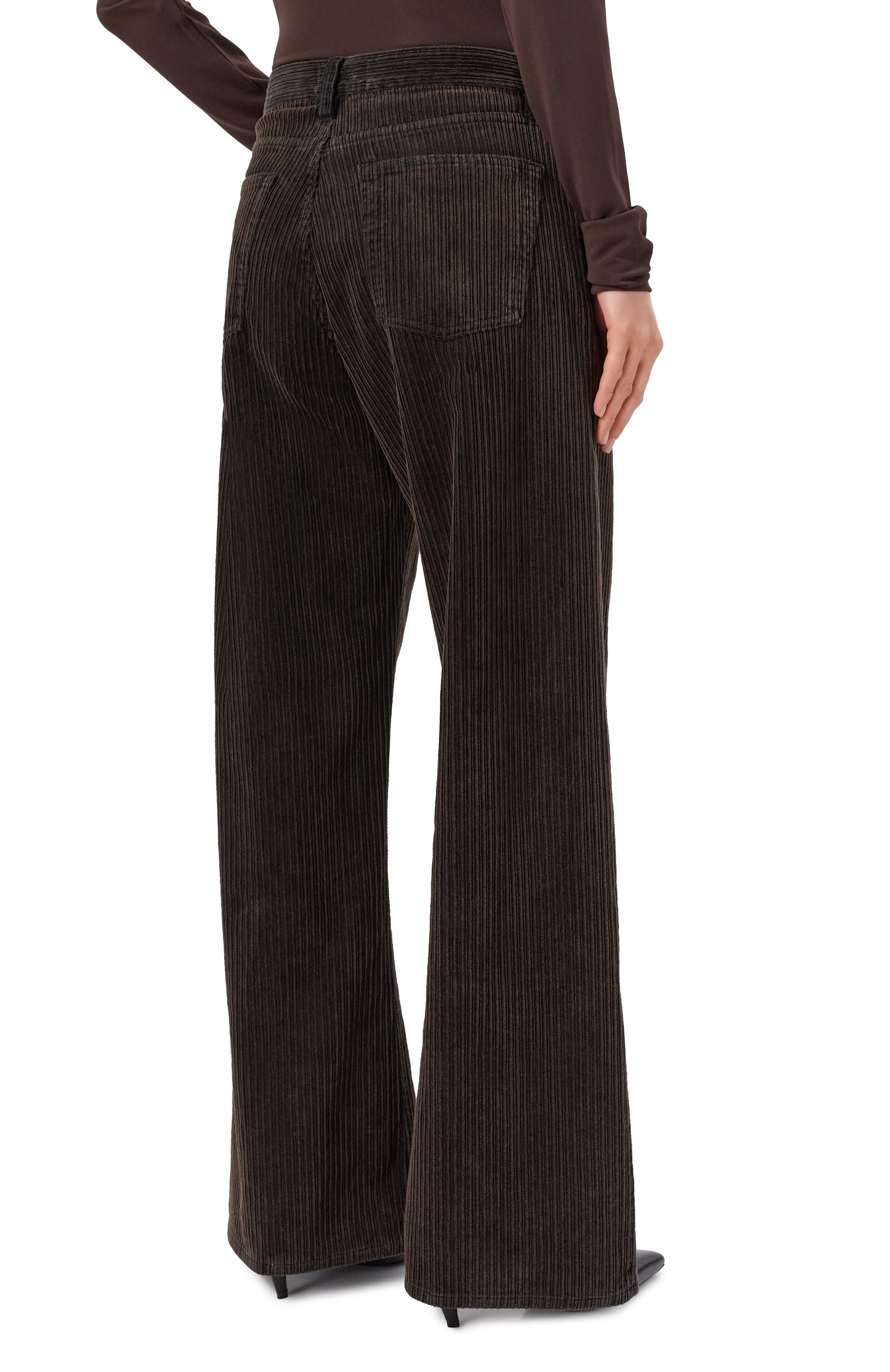 Вельветовые брюки the corduroy loose FRAME DENIM коричневого цвета по цене 111000 руб., арт. 2002200, фото 4 Вельветовые брюки the corduroy loose FRAME DENIM, арт. 2002200, фото 4