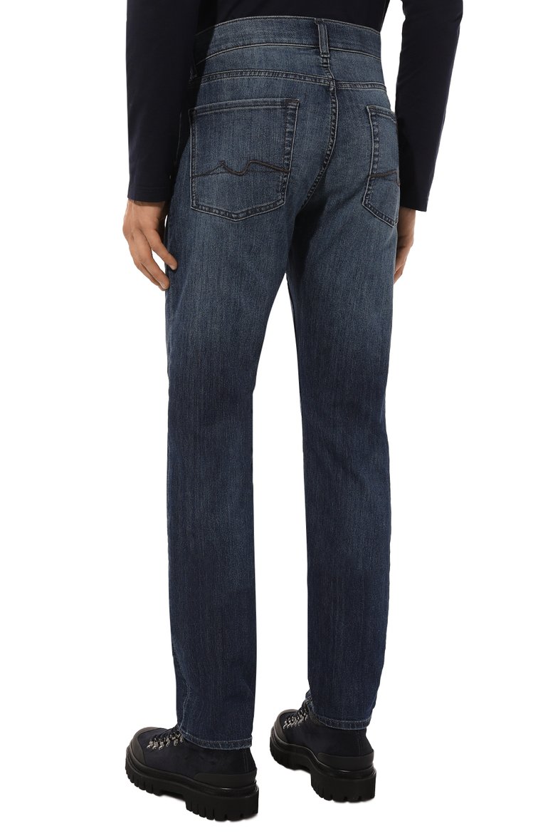 Мужские джинсы slimmy 7 FOR ALL MANKIND темно-синего цвета, арт. JSMS83L0MI | Фото 4 (Длина (брюки, джинсы): Стандартные; Материал внешний: Хлопок, Деним, Синтетический материал; Силуэт М (брюки): Прямые; Кросс-КТ: Деним; Детали: Делаве; Стили: Повседневный; Автоматизация ТО: Проставлено; Автоматизация состава: Проставлено)