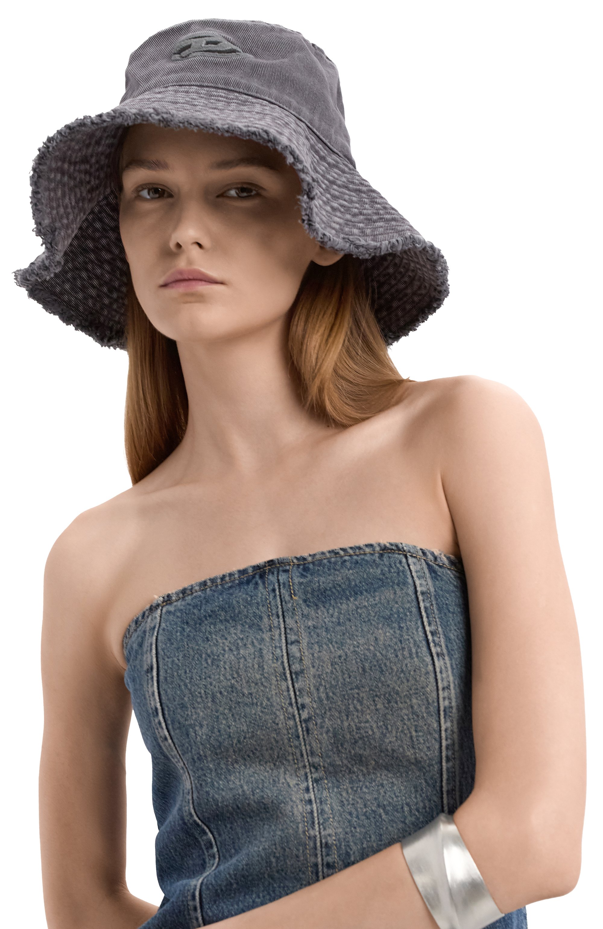 Джинсовая панама DIESEL серого цвета по цене 11550 руб., арт. A17502/0CEBT, фото 2 Джинсовая панама DIESEL, арт. A17502/0CEBT, фото 2