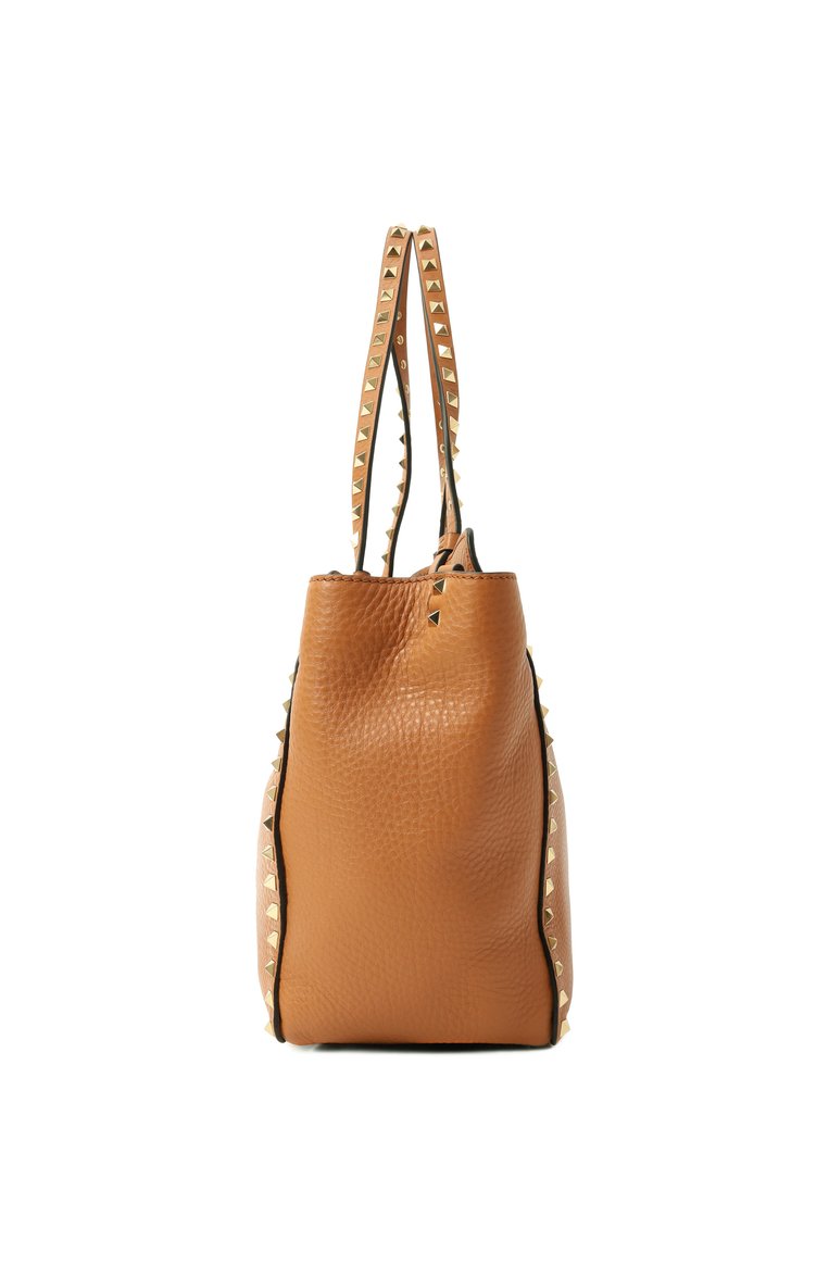 Женская сумка-тоут rockstud medium VALENTINO светло-коричневого цвета, арт. 5W2B0970/VSF | Фото 4 (Размер: medium; Ремень/цепочка: На ремешке; Материал: Натуральная кожа)